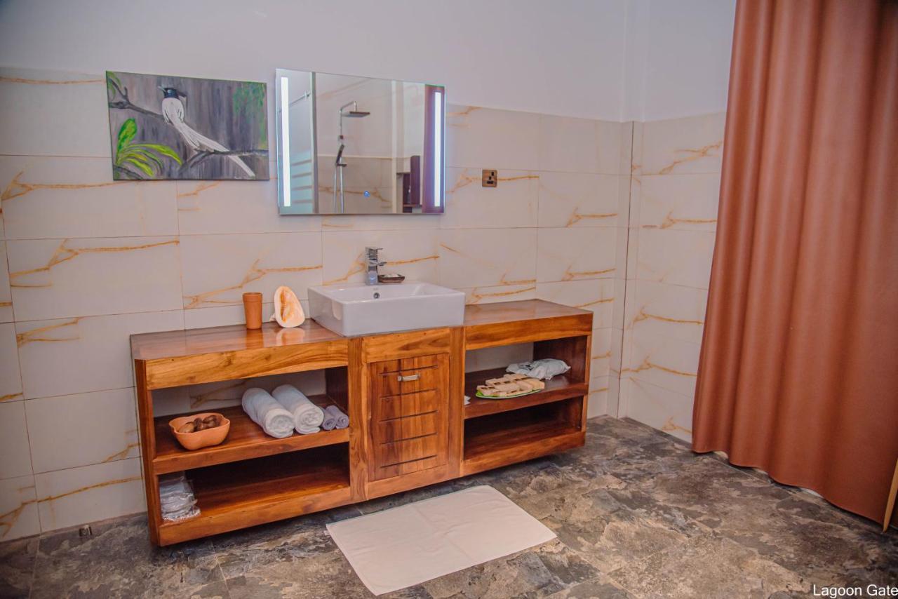 Lagoon Gate Tangalle Resort Екстер'єр фото